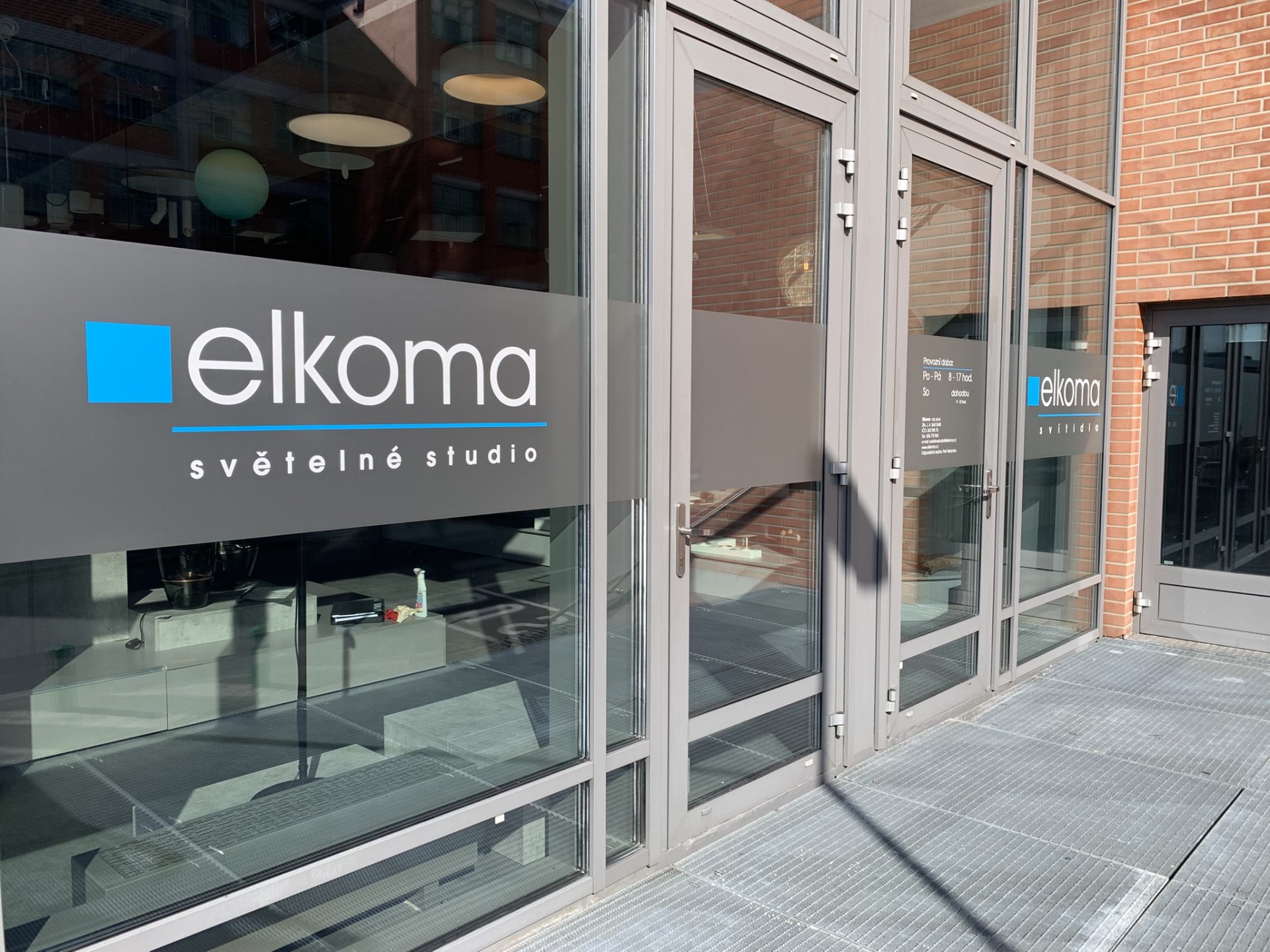 NOVĚ OTEVŘENÉ SVĚTELNÉ STUDIO