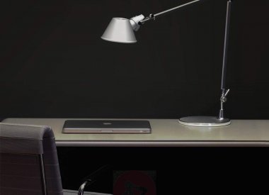 Jak vybrat lampu na psací stůl ?